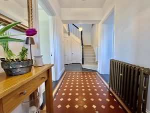 Photo 1- click for photo gallery